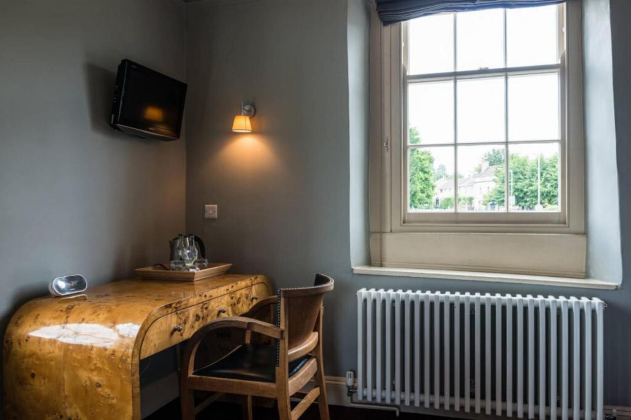 The Castle Inn Bradford-On-Avon Exteriér fotografie